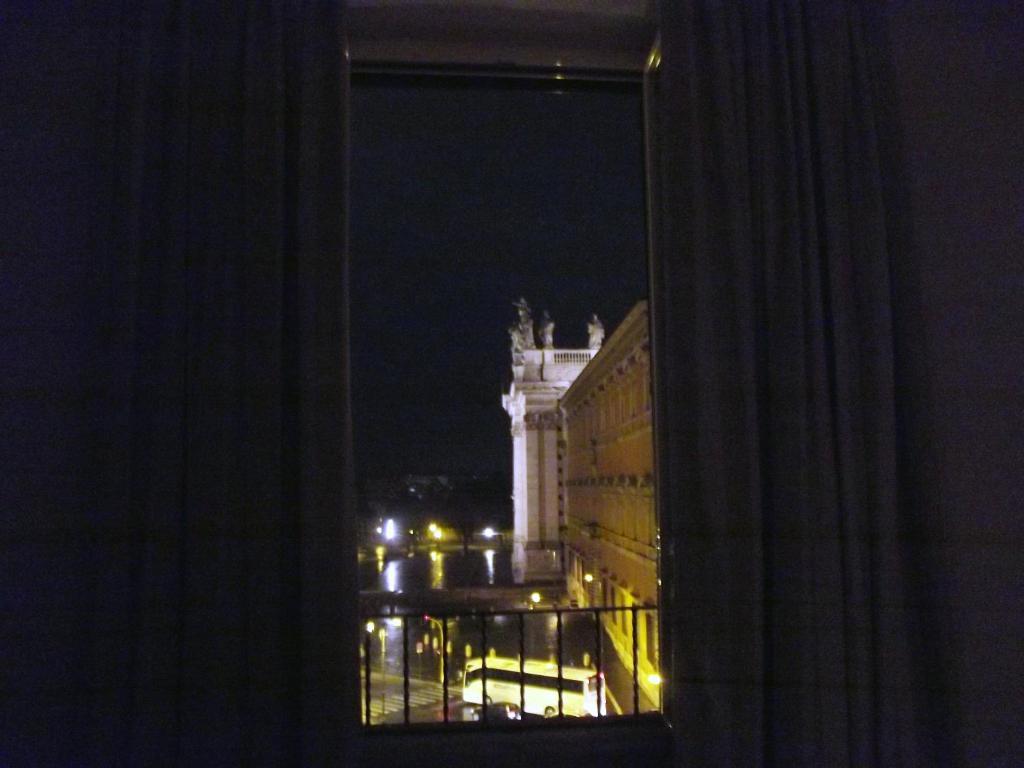 Laterani Suite Rome Ruang foto